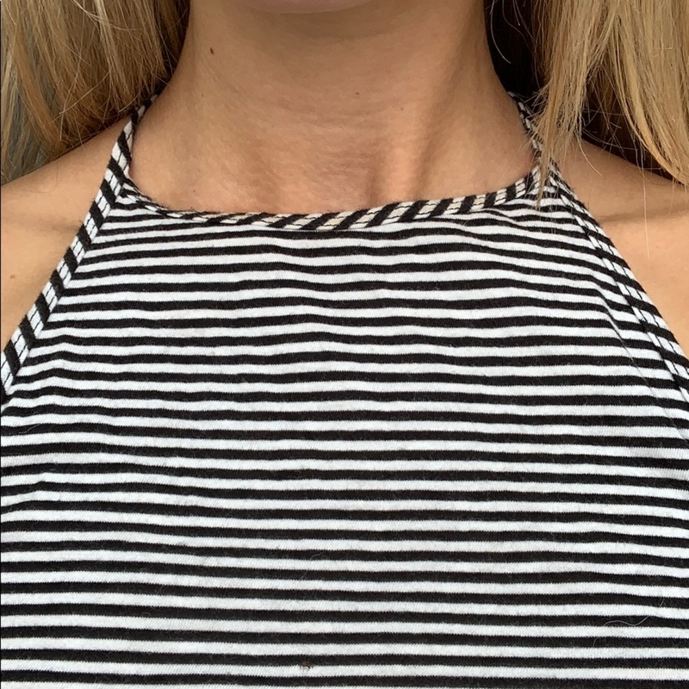Halter top - Picture 2 of 2